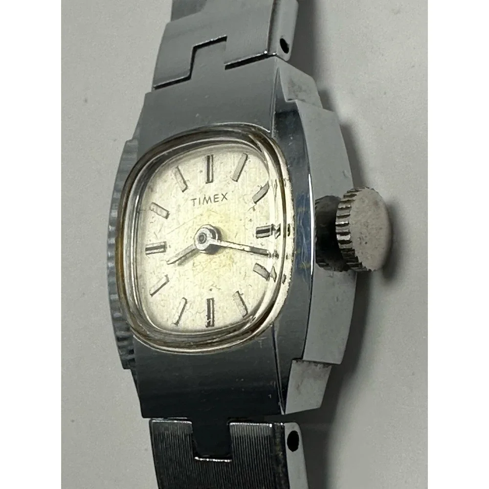 Timex 1981 Ladies Watch 1871002381 Manual Wind Works 18MM 6